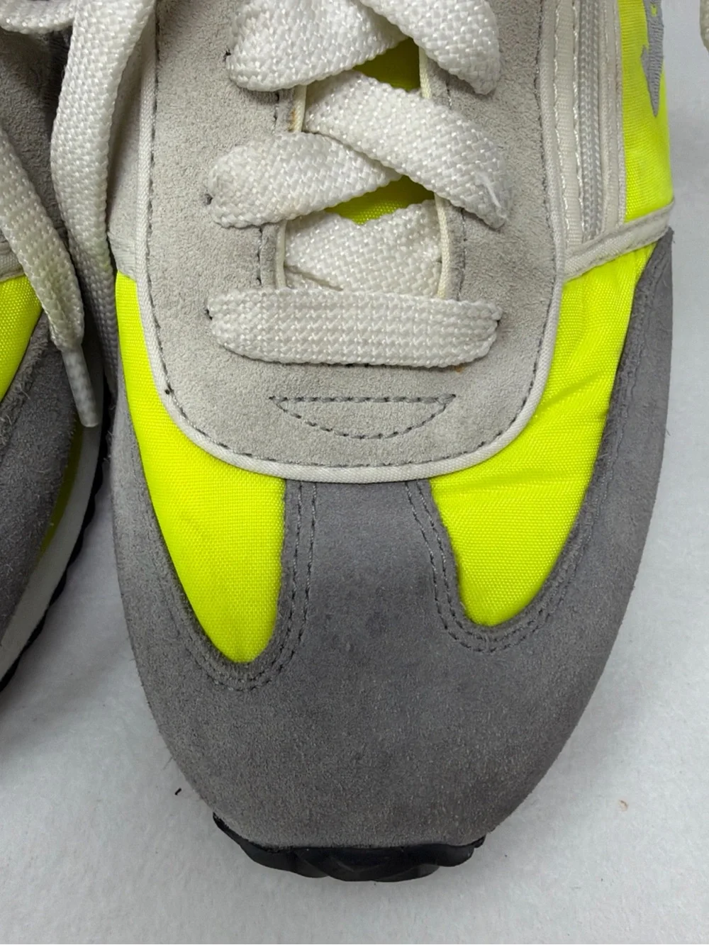 Vintage Y2K kangaROOS Neon Yellow & Gray Men’s Shoes Size 10